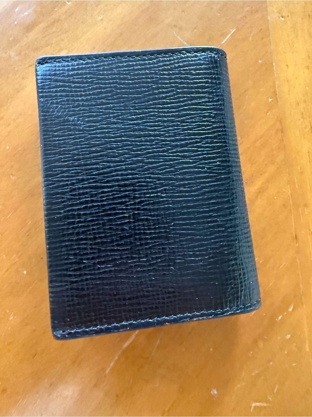 Tumi Black Textured Leather Bifold wallet Holder with Silver Logo - Picture 4 of 4